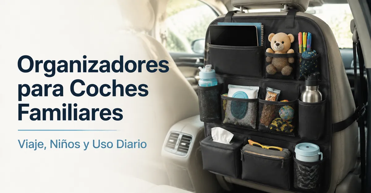Organizador de coche familiar con artículos de viaje, accesorios infantiles, botellas y objetos básicos del día a día